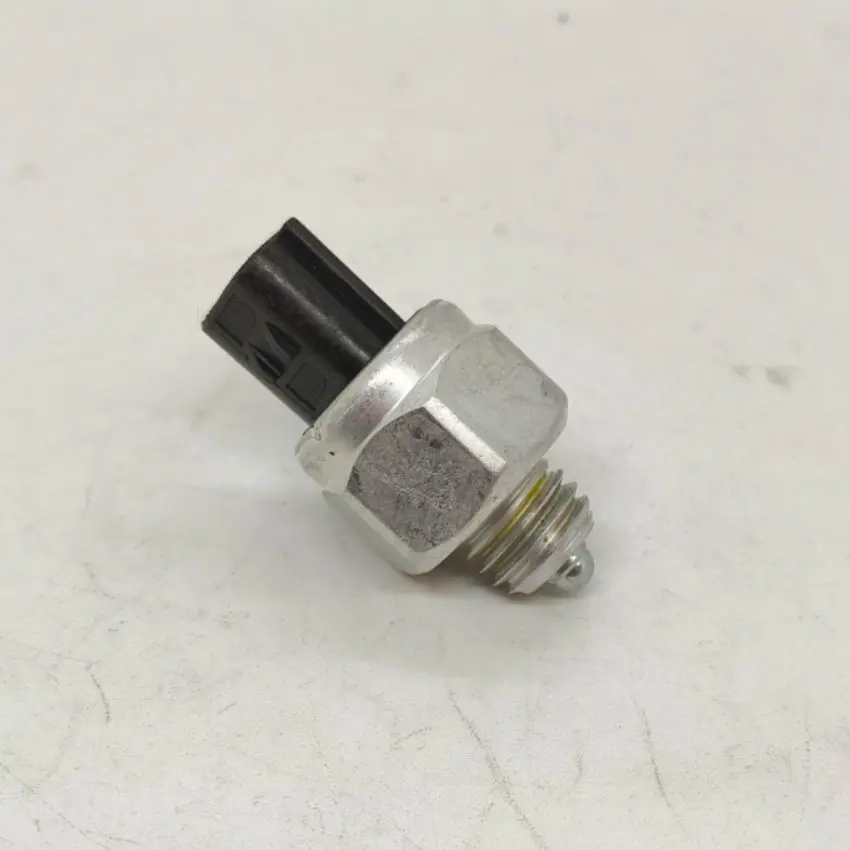 REVERSE LIGHT SWITCH FIT 93860-49600 BACK UP LAMP SWITCH SENSOR