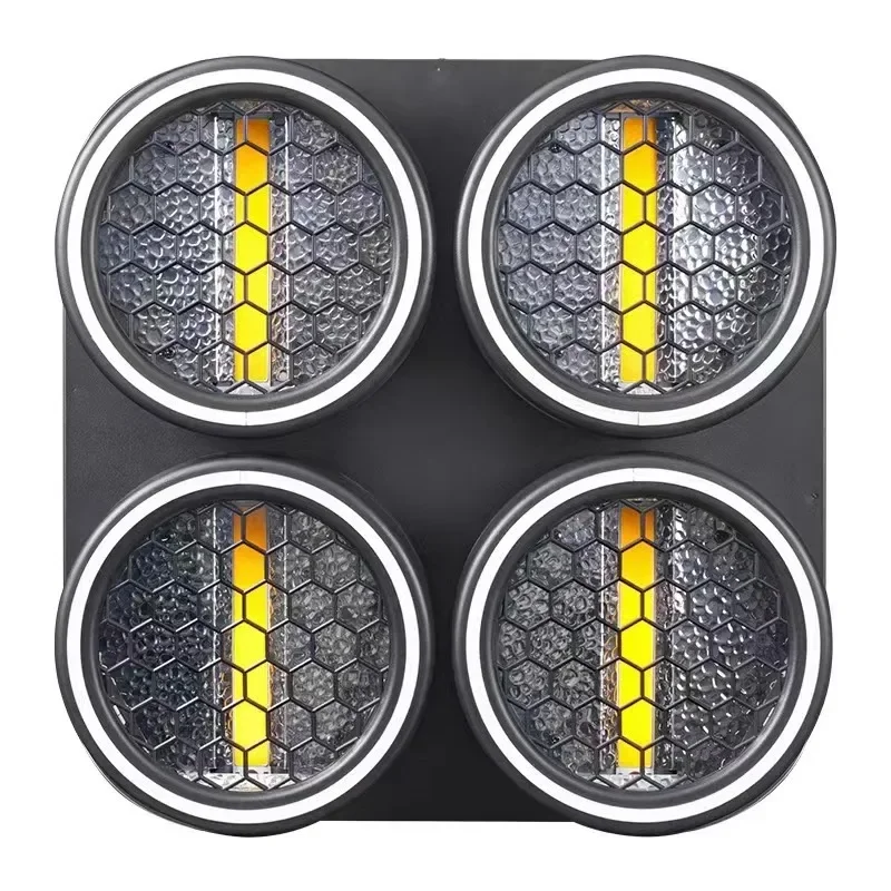 Lumière rétro matricielle à quatre yeux à deux yeux dans le flux en direct.