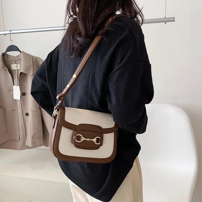 small square bag single shoulder bag new popular Retro Mini Handbag Literary Crowds Shoulder Messenger Female Bag