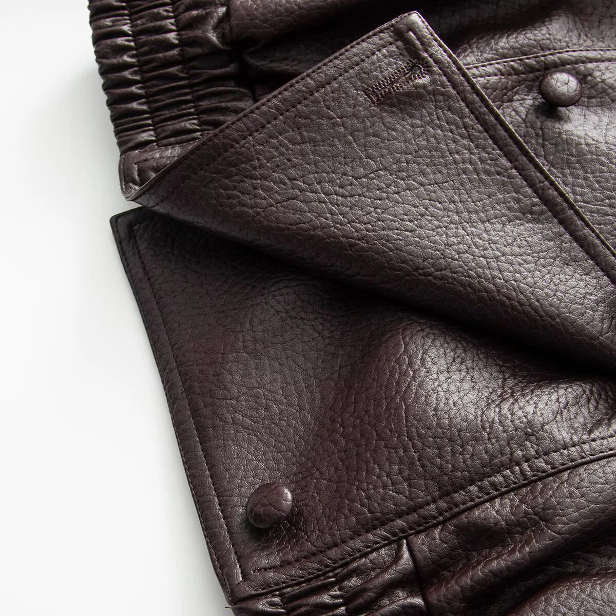 Jaqueta de Couro Imitação com Padrão de Lichia, Estilo Novo de Primavera para Mulheres, Moda Europeia e Americana, Versátil e Solta