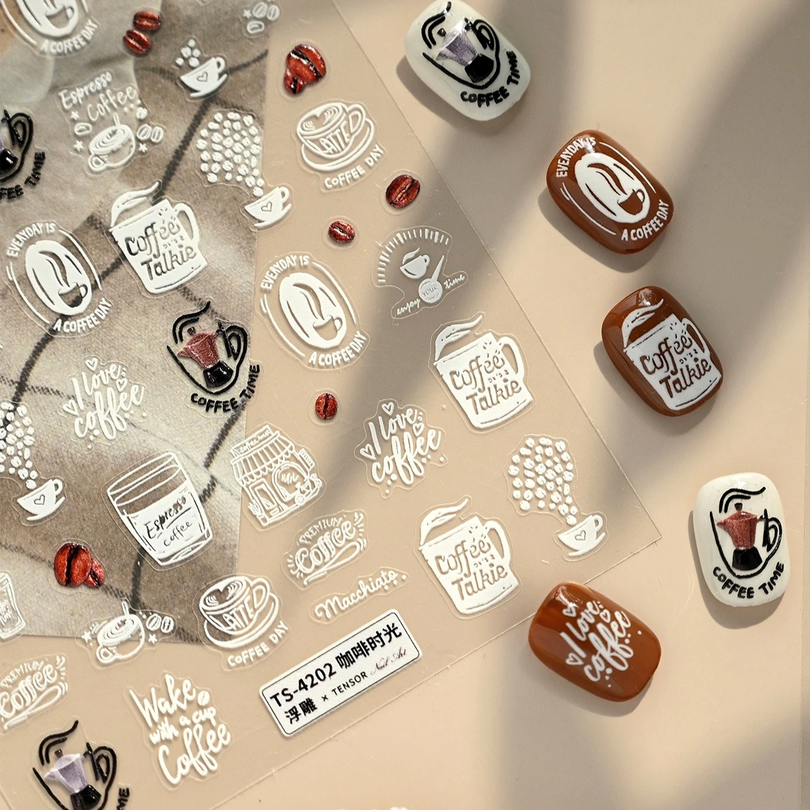 Chicchi di caffè marroni Tazza bianca Stella Bowknot Personaggio Cibo Pane Biscotti Dessert Forchetta Stripe Pizza Nail Art Sticker Decalcomania per manicure