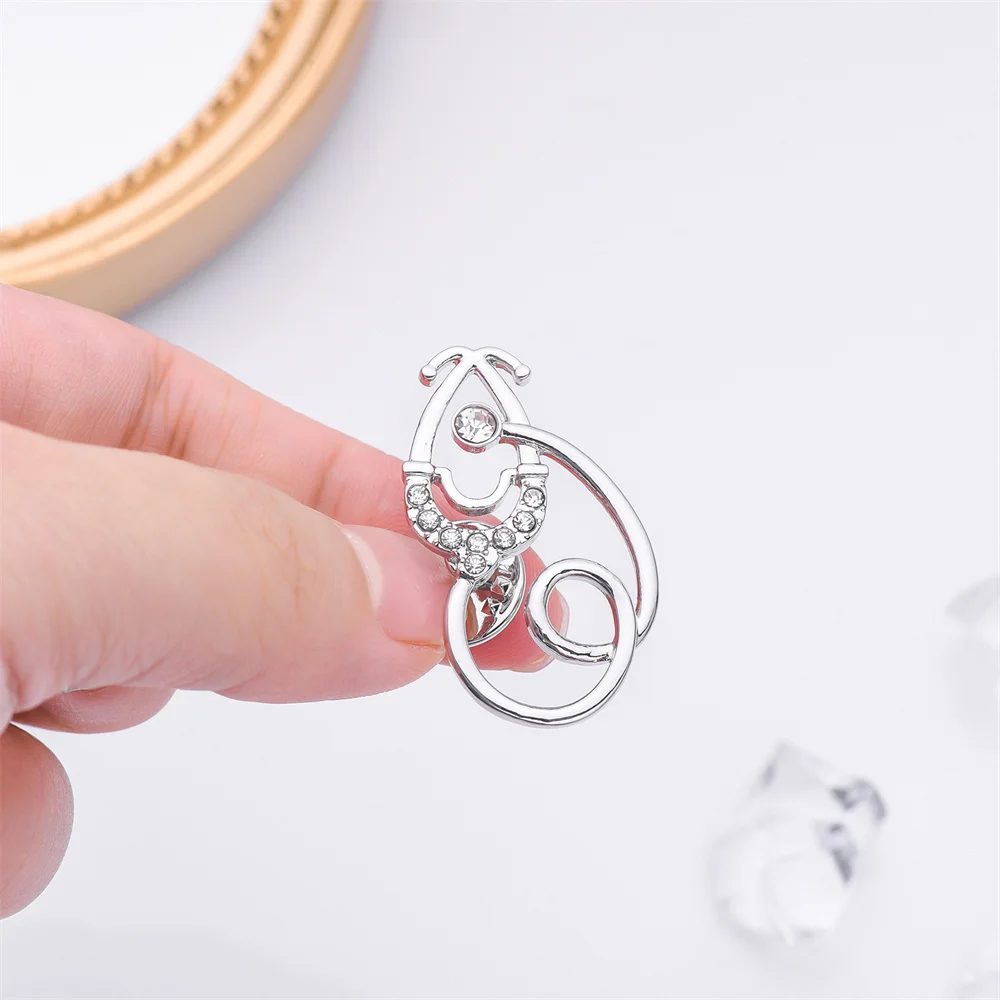 3-color Stethoscope Metal Pin Cute Fashion Medical Brooch Badge for Medical Students Teacher Internship Gift