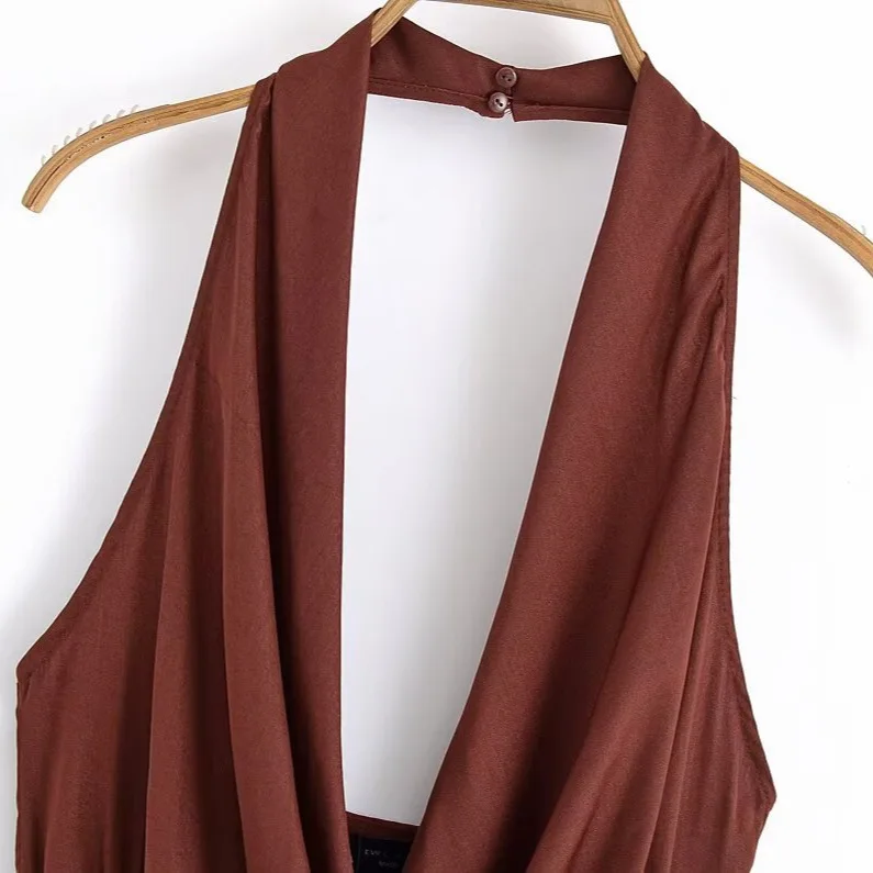 فستان نسائي صيفي أنيق ضيق موديل 2025 مزين بالذهب ورقبة رسن بدون أكمام فستان قصير للحفلات غير رسمي مثير ملابس النادي