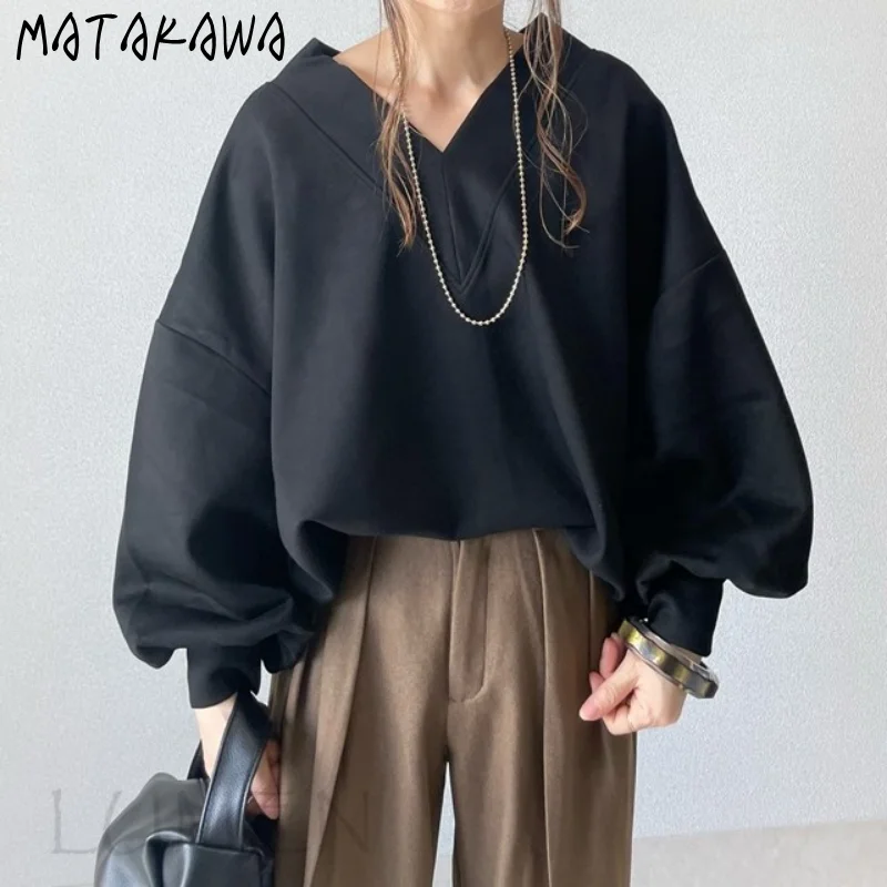 Matakawa t-shirt donna top Solid scollo a V stile giapponese manica a pipistrello elegante Blusas Mujer primavera autunno t-shirt allentata Vintage