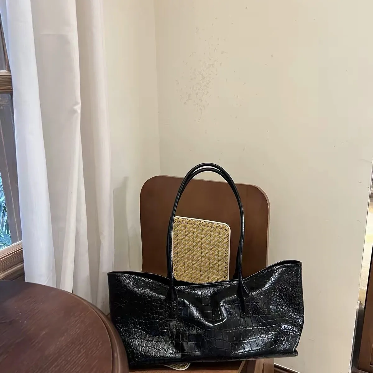 Thumbnail 4 - #76 Best Shopping Tote Bags to Buy In 2026