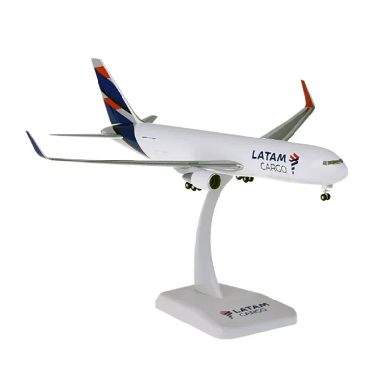 Replica 1:200 Scale B767 Airplane Model B767-300F LATAM CARGO Airlines Plastic ABS Aircraft Plane Toy For Collection