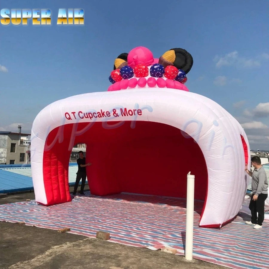 Casita inflable personalizada para Tartas, carpa curva roja y blanca, apertura de forma irregular con parte superior