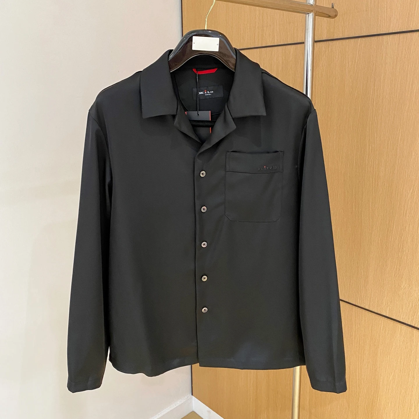 

Kiton ранняя осень новая однотонная минималистичная деловая универсальная мужская рубашка большого размера с длинными рукавами и лацканами для старых денег