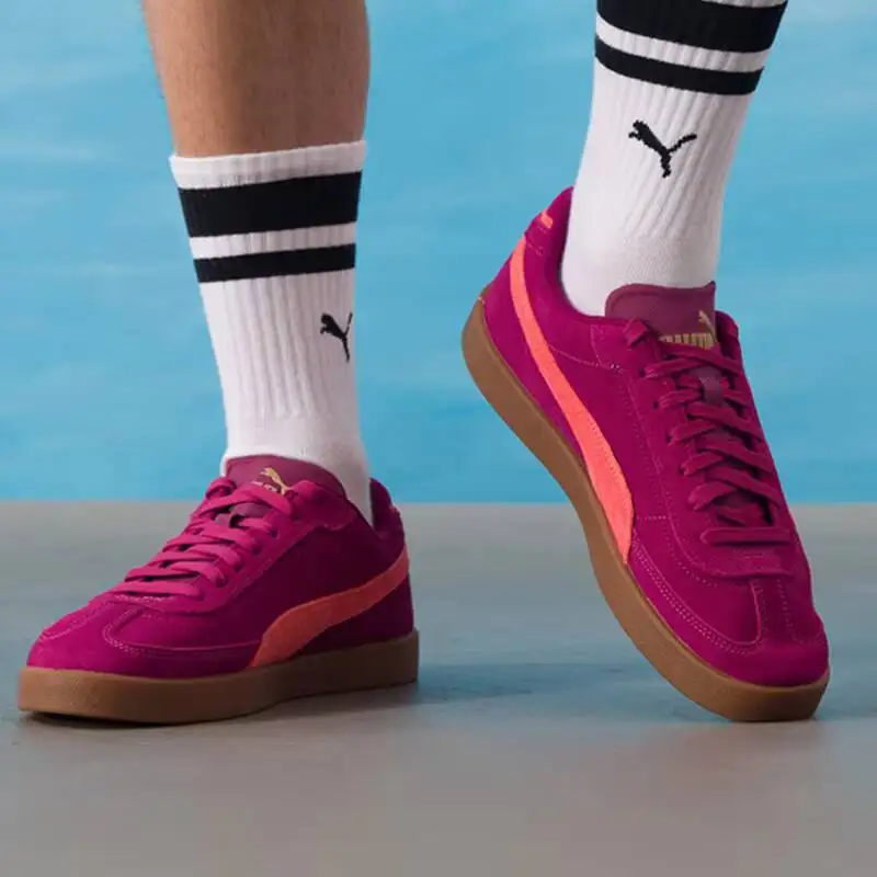 nuevas-zapatillas-puma-unisex-de-gamuza-retro-de-cana-baja-2026-modelo-400717-23-24-con-bloques-de-color-y-logotipo-dorado