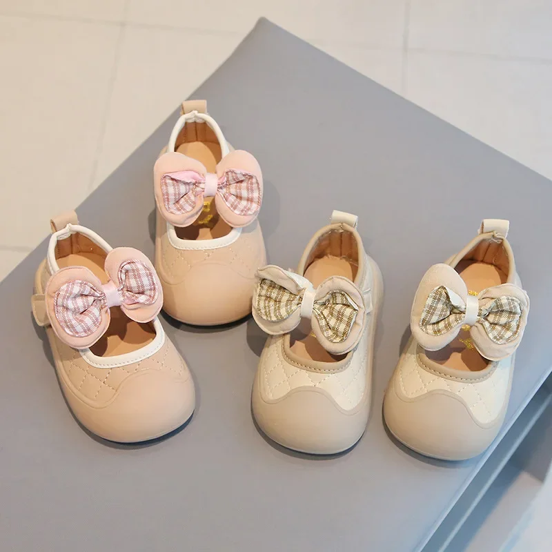 Baby Kids Princess Shoes Soft Sole Cute 2025 New Girls Leather Shoes with Sweet Bow Baby Girls Walking Shoes Fashion Toes Capped