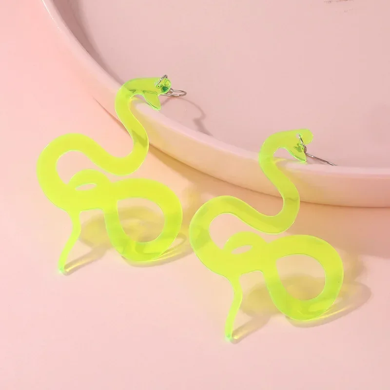 Punk Hip Hop Neon Green Pink Black Twist Snake Earrings for Women Acrylic Acetate Twisted Animal Snakes Drop Earrings Brincos