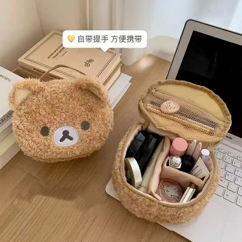 Cartoon Cute Cute Lamb Velvet Bear Head Elliptical 3D Makeup Bag Portable Storage Washroom Bag Large Capacity