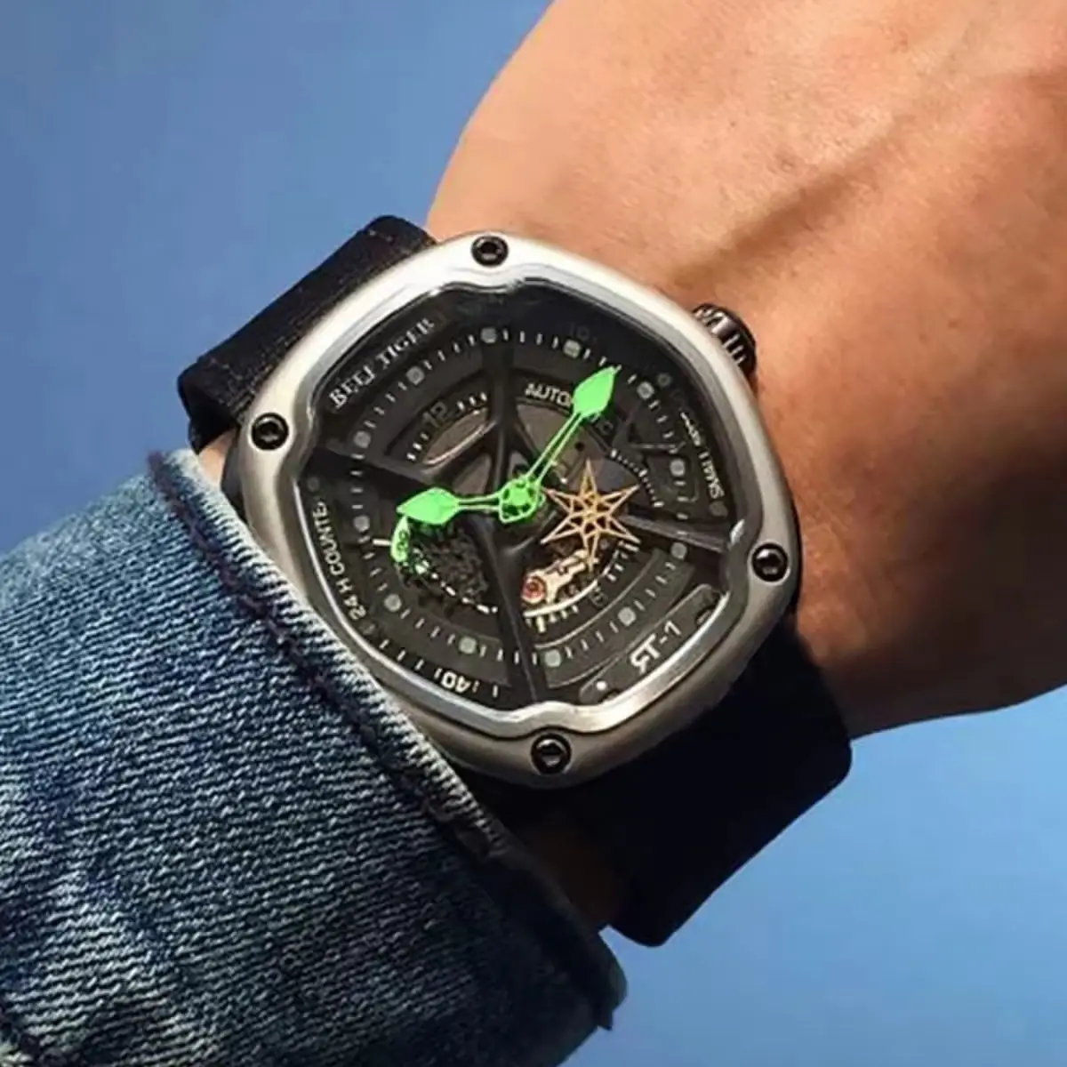 Reef Tiger Men Automatic Watch Tonneau Mechanical Wristwatch 100M Waterproof Luminous Sapphire Mirror Skeleton Dial Miyota Mov