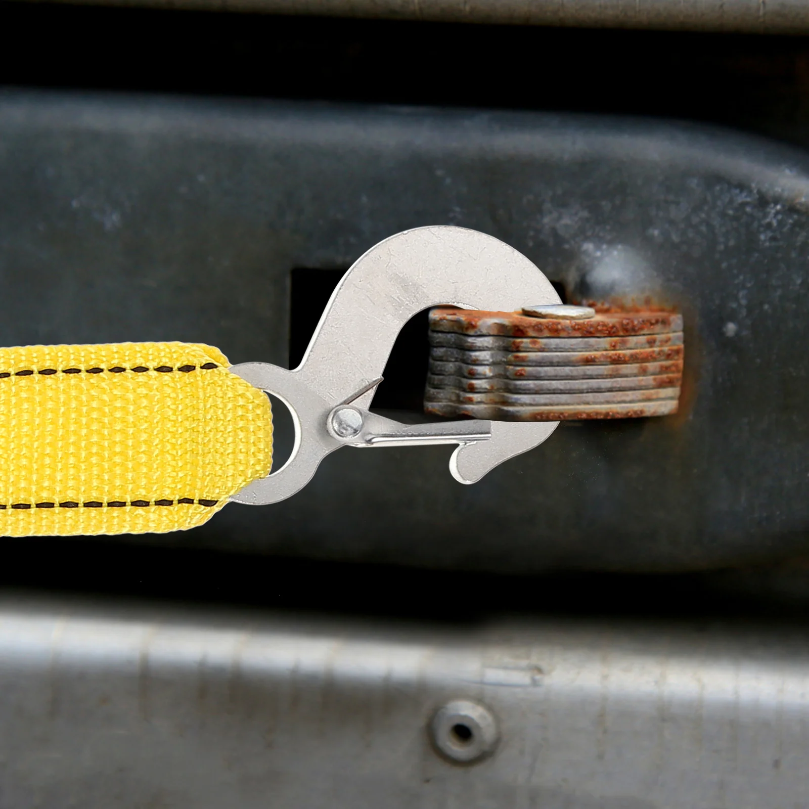 Sangle de remorquage en nylon épais pour voitures et camions, corde de remorquage d'urgence robuste de 15 pieds, sangle de récupération de véhicule extérieur avec crochets robustes