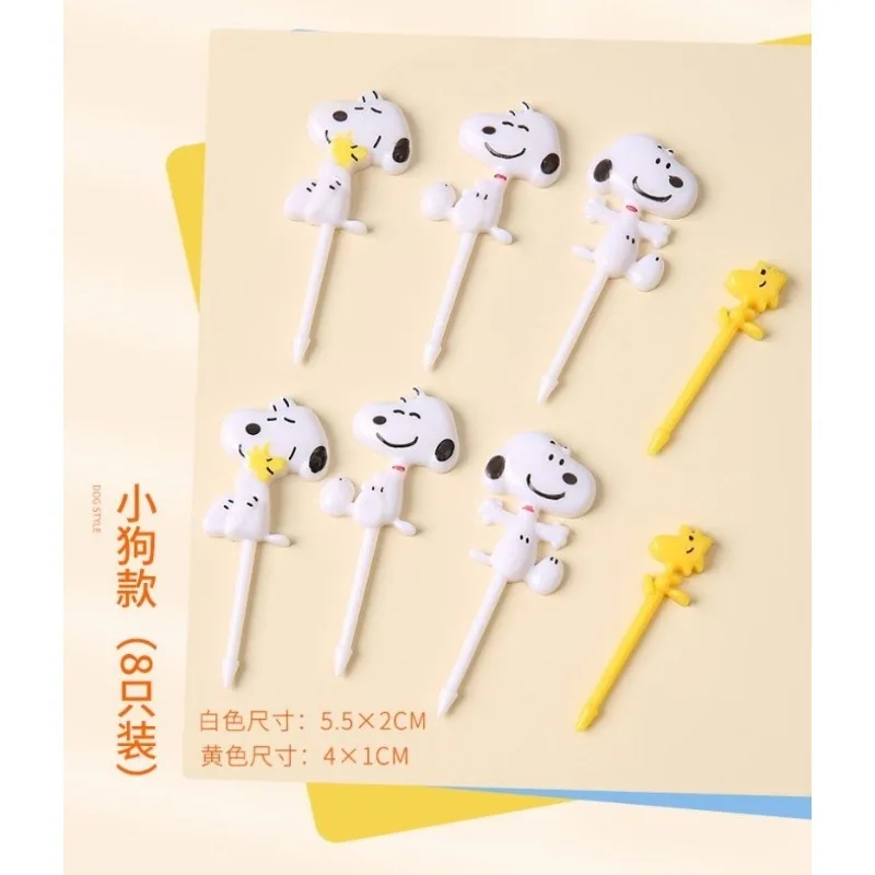 Snoopy cartoon cute creative three-dimensional puppy pattern children\'s lunch fruit fork Japanese popular high-value cake fork