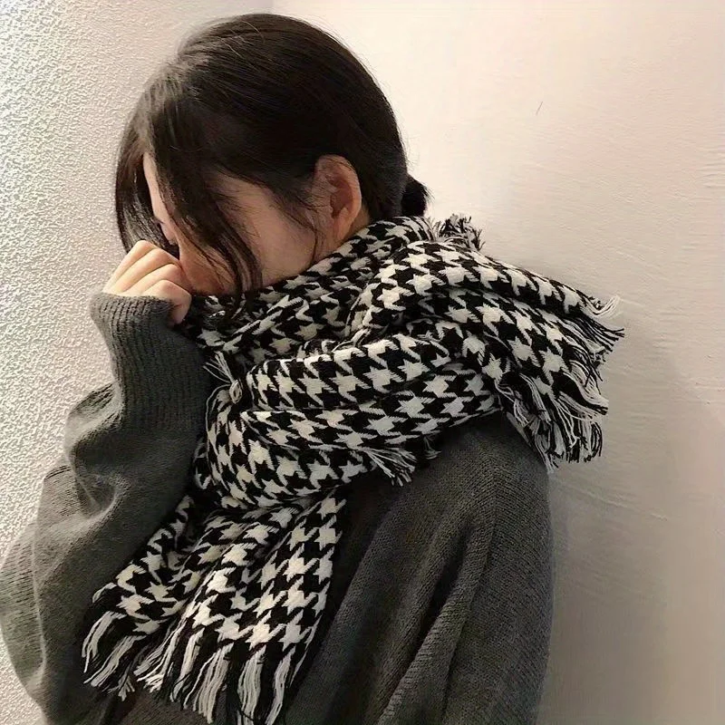 Winter Fashion Black White Plaid Scarf for Women Men Classic Warm Chunky Soft Cashmere Feel Scarves Match Overcoat Knitted Shawl