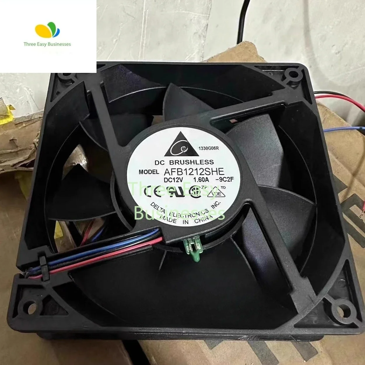 

New AFB1212SHE 12038 12V 1.60A Three Wire Temperature Sensing Cooling Fan