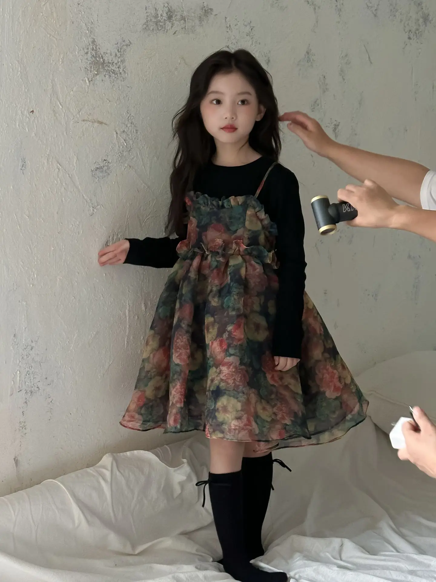 Girls Casual Dresses Autumn Girl Black T-shirt Camisole Flower Mesh Gauze Suit Princess Simple Printing Loose Beautiful 2024