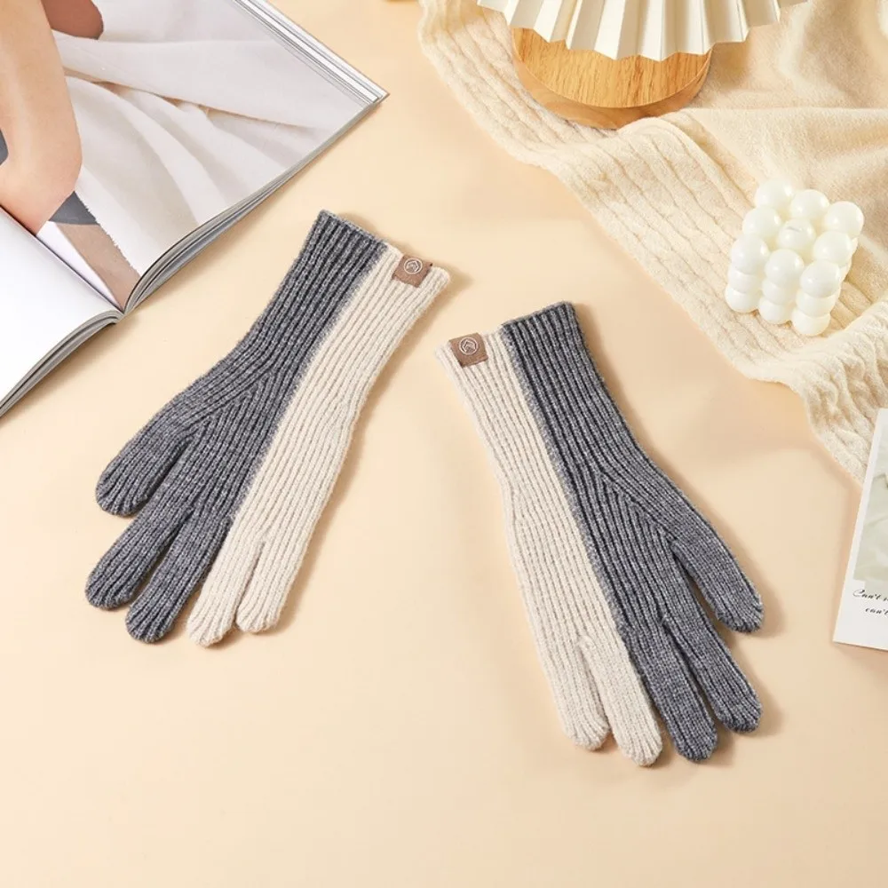 Fashion Stretchy Fabric Knitted Gloves Cold-Proof Windproof Winter Gloves Warm Lining Full Finger Mittens Women