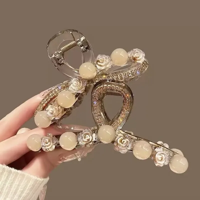 Exquisiter und vielseitiger Blumenclip, modischer Haarschmuck für Frauen – Detail 3