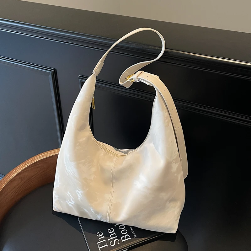 

Zipper Large Capacity Crossbody Bag PU Sewing Thread 2025 Hot Sale Women's Bags Solid Color Versatile Fashion Shoulder Bag