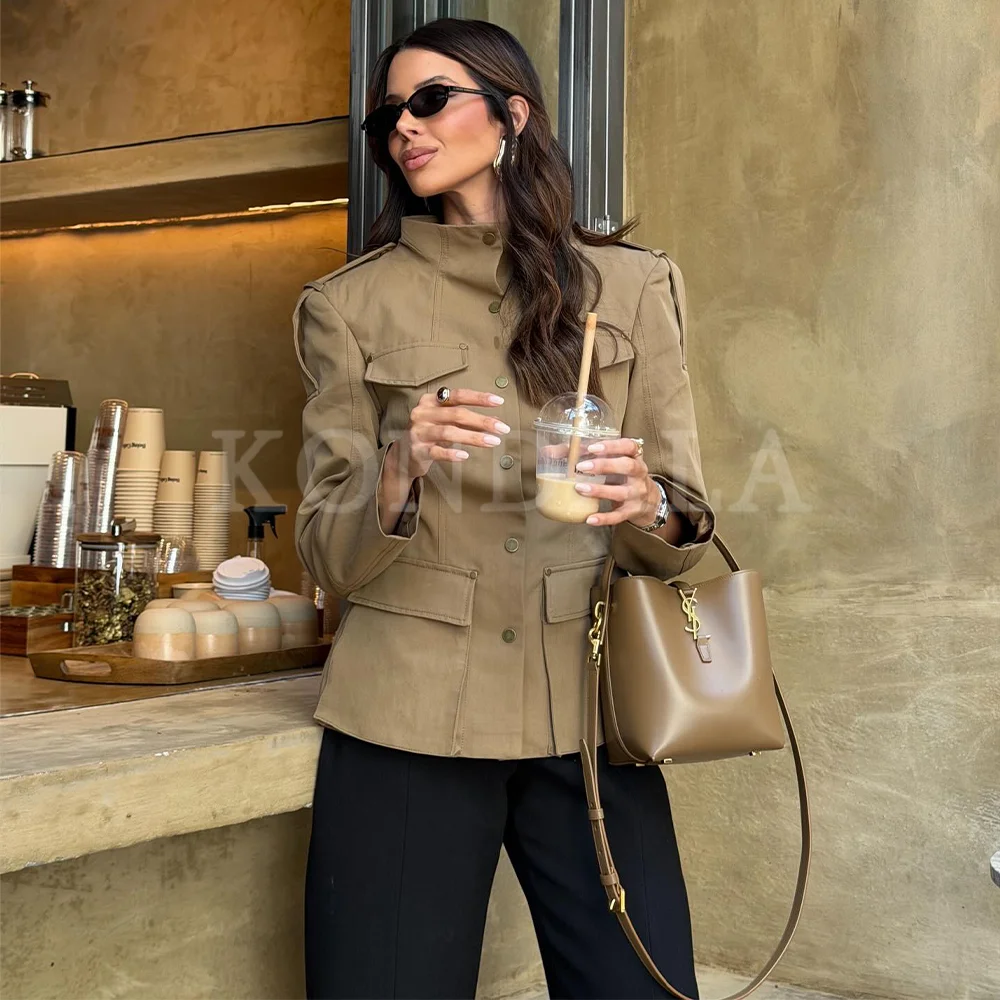 

KONDALA 2026 Весна-Лето: Элегантные женские куртки цвета хаки для отпуска, модные повседневные куртки с погонами для прогулок, уличная одежда для женщин