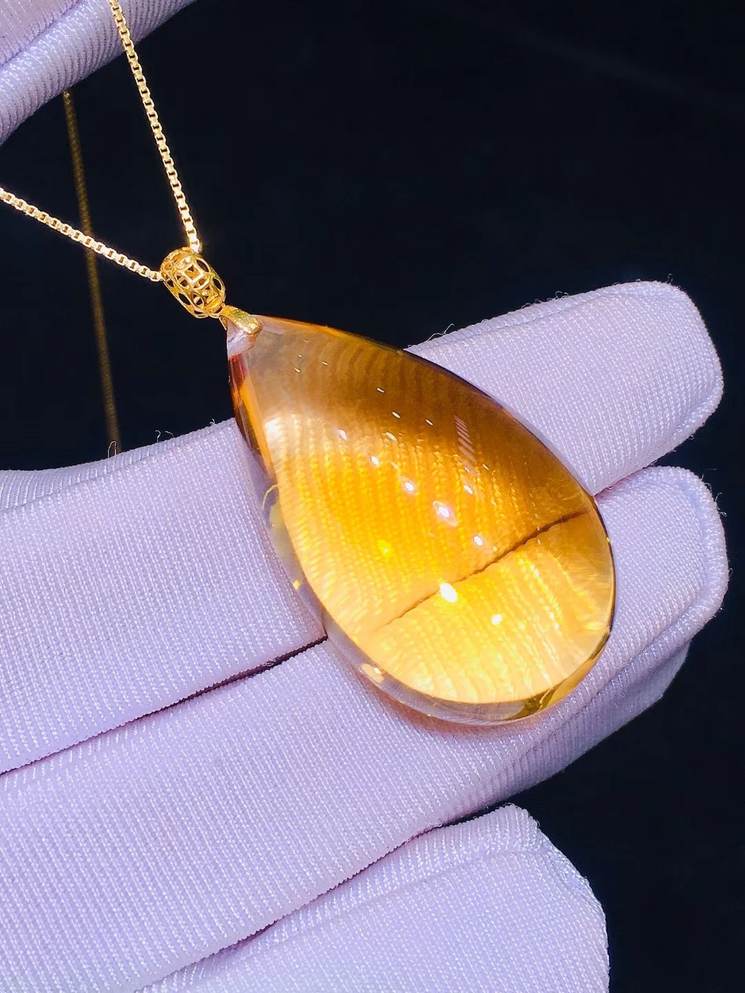 

Natural Yellow Citrine Quartz Water Drop Pendant Brazil Jewelry 32.19.14mm Women Citrine Beads Necklace AAAAA