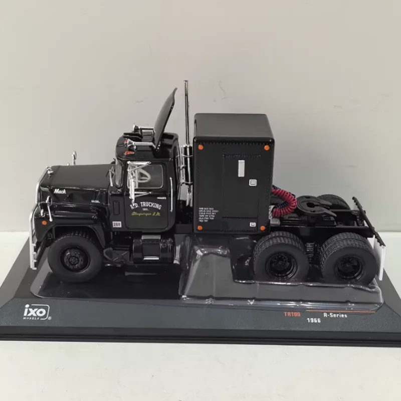 

IXO 1/43 Scale R-Serie 1966 Alloy Car Model Static Collection Decorated Holiday Gifts Toys Souvenir Gift