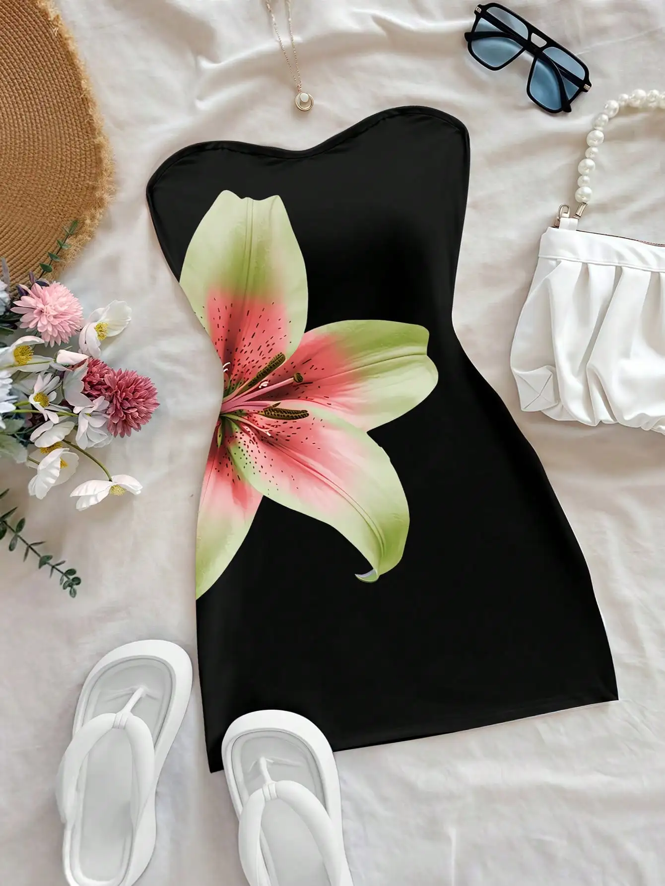 

Women's Black Floral Print Slim Fit Summer Tube Mini Dress