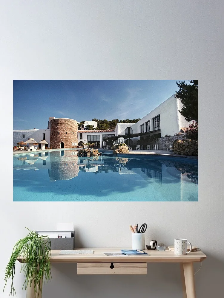 Slim Aarons 'Hotel Hacienda', Print Art Canvas Poster, Living Room, Home Wall Decor Picture