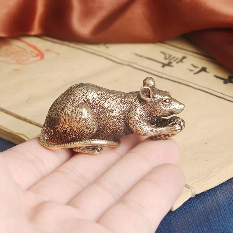 

Antique Brass Mouse Holding Peanut Figurine Office Desktop Decorations