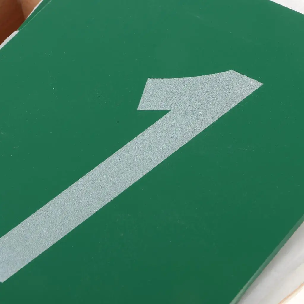 Montessori: Carta con numeri in scatola di legno (verde) da carta vetrata, bambini