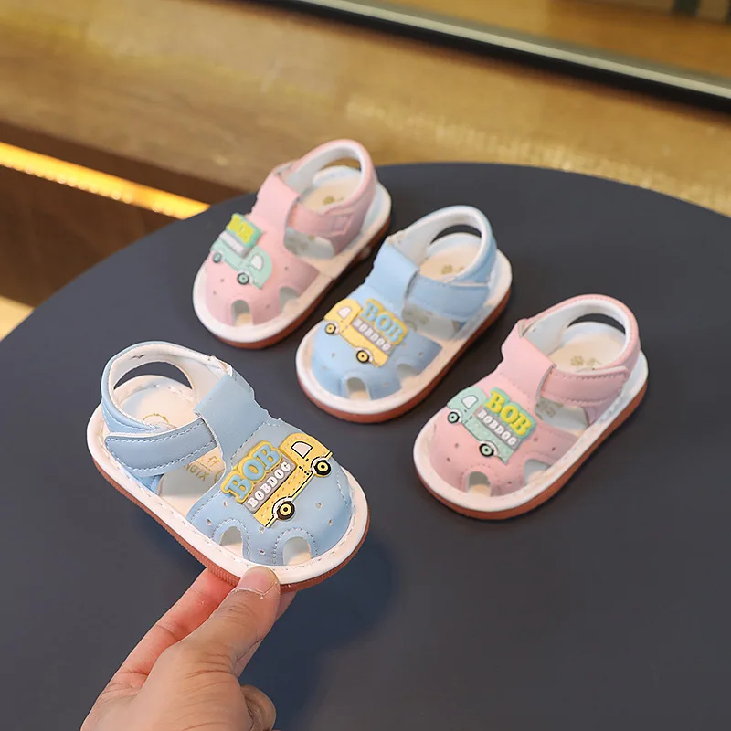 Summer0-3Year-Old lembut bawah tertutup kaki kartun sandal anak laki-laki dan perempuan berteriak sepatu balita dengan berdering