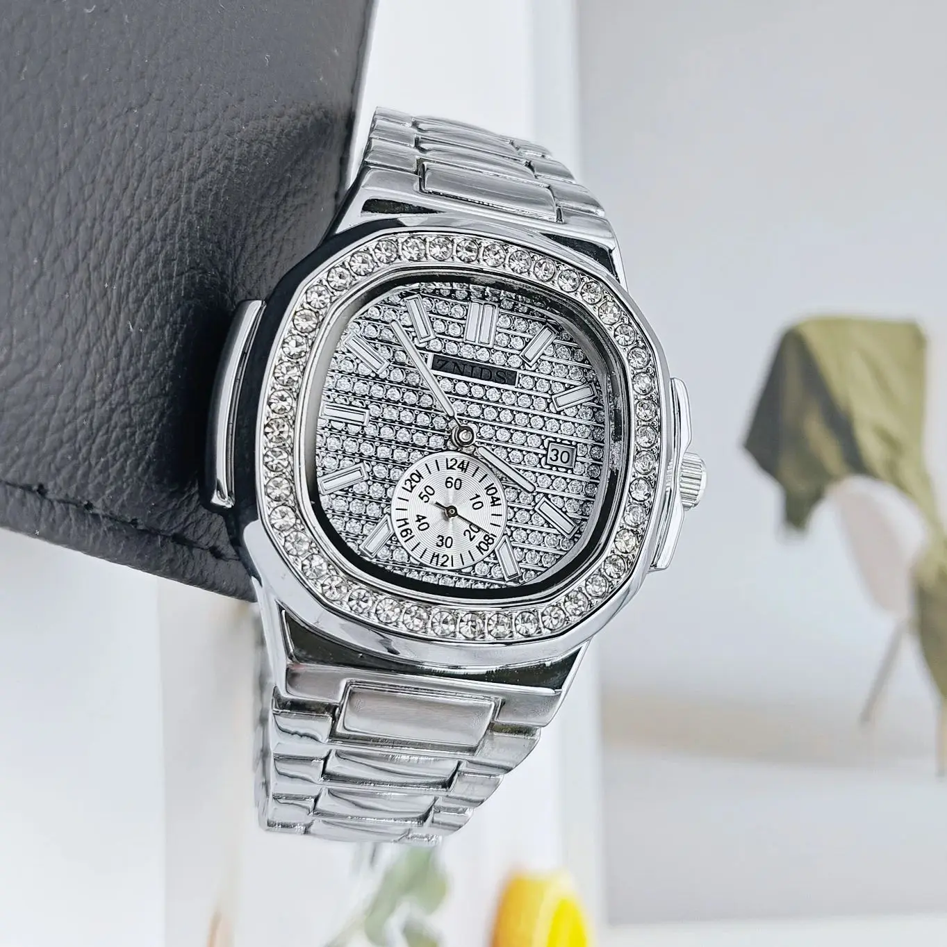 ساعة رجالية مربعة كاجوال من سلسلة نوتيلوس ماسية كاملة الراقية، عصرية، بسيطة، فريدة من نوعها، رائعة، متعددة الاستخدامات، أنيقة، على طراز الشارع، مقاومة للماء، تقويم، ساعة يد رجالية عصرية