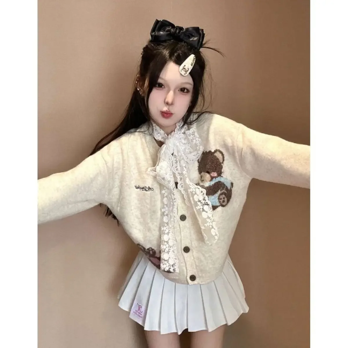 Women Cute Sweet Style Sweater 2024 Women's Spring Autumn Vintage Bear Jacquard Short Knitted Cardigan Lazy Style Top