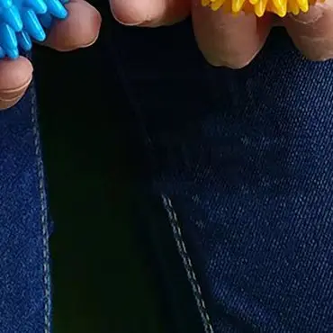 

Массажный колючий шарик 7 см 9 см, тренировочный массажер для мышечной боли, стресса, релаксационный массаж акупунктурных точек, миофасциальные шарики, мяч для йоги, массаж