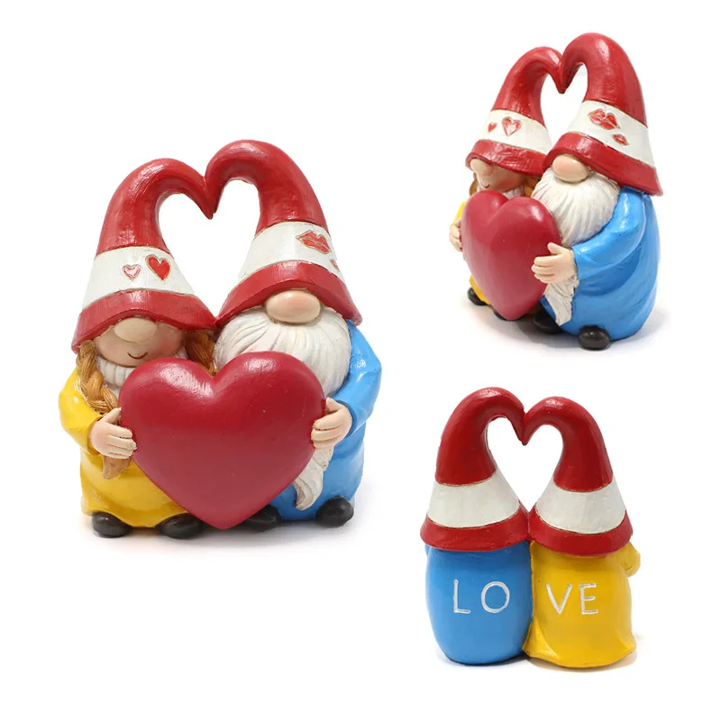 

‌Cartoon Couple Dwarf Garden Decor - Whimsical Outdoor Statue for Patio & Balcony