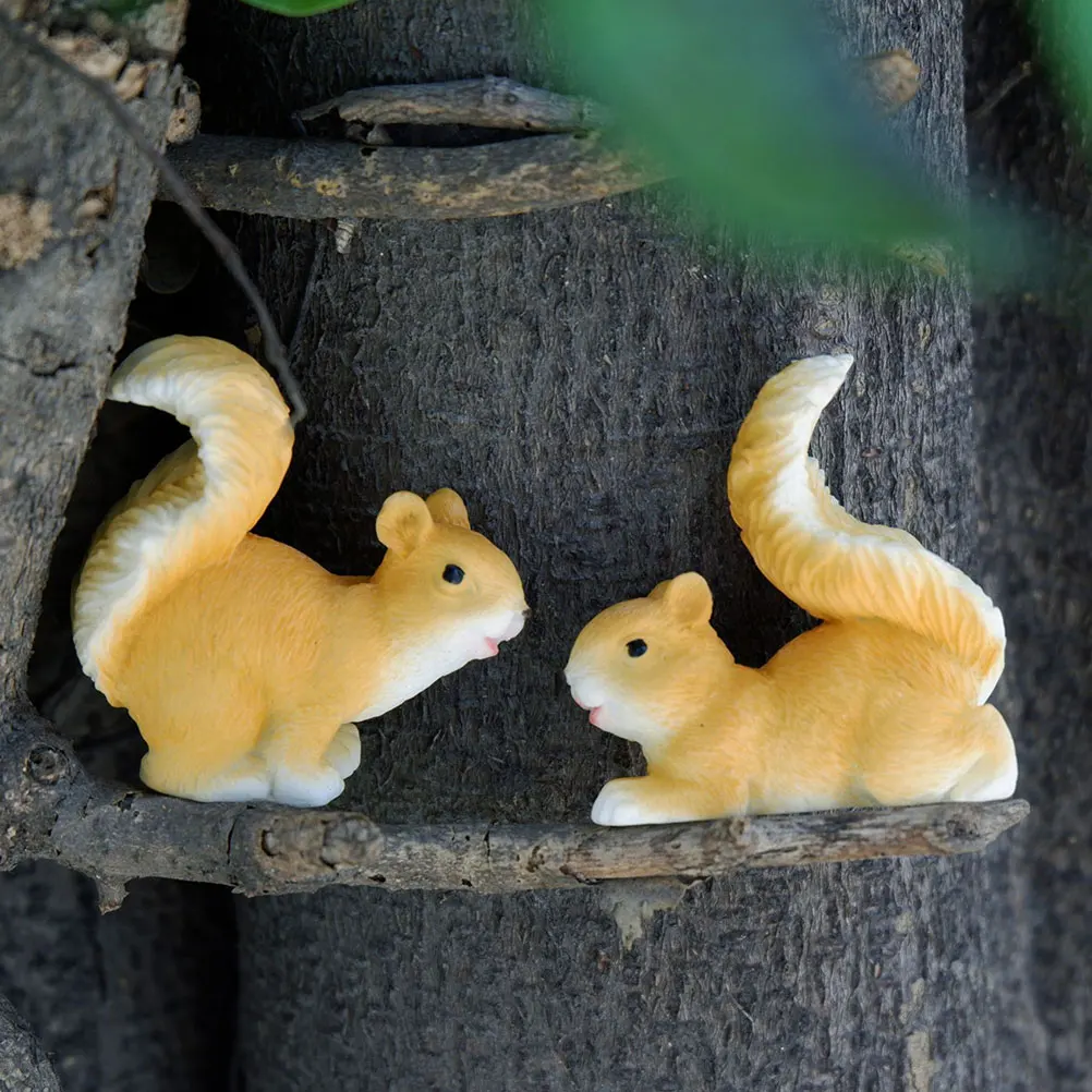 

4 Pcs Cute Squirrel s Ornament Animal Statue Chipmunk Garden Decor Home