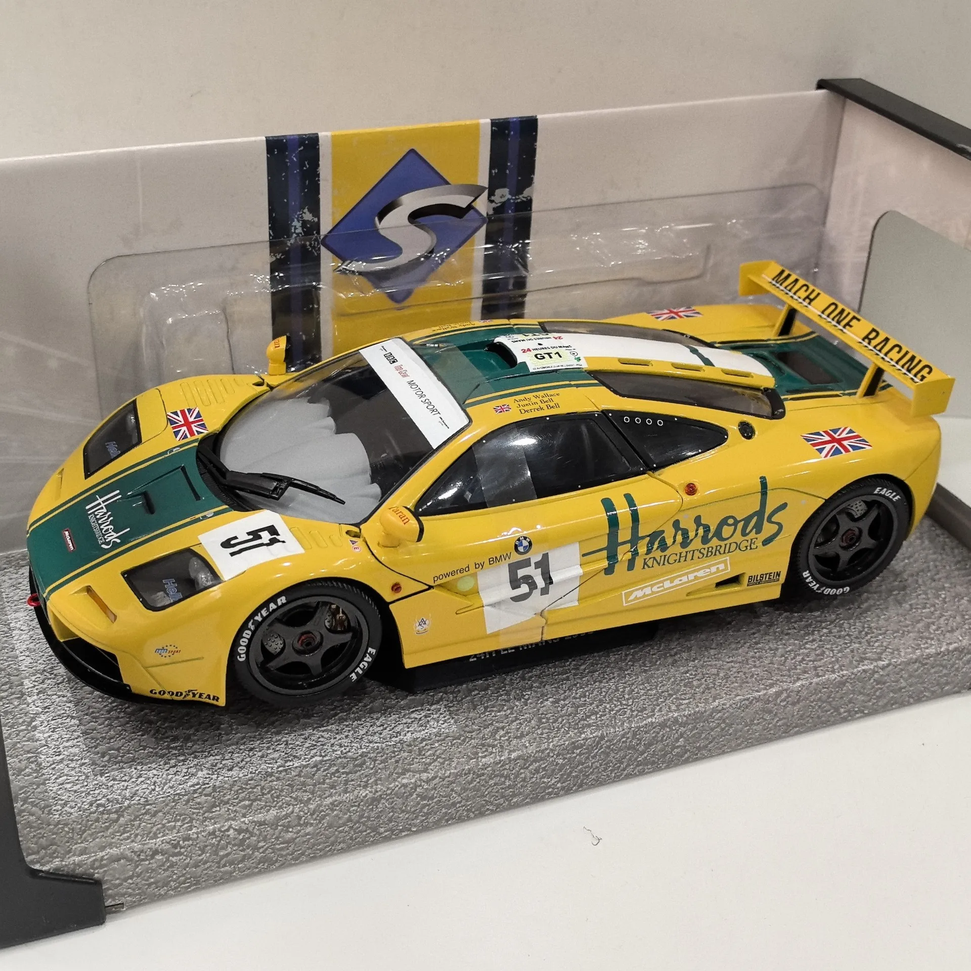 

Diecast SOLIDO 1/18 Scale MCLAREN F1 GTR 1995 24HLEMANS #51 McLaren Racing Alloy Car Model Collectible Toy Gift Souvenir Display