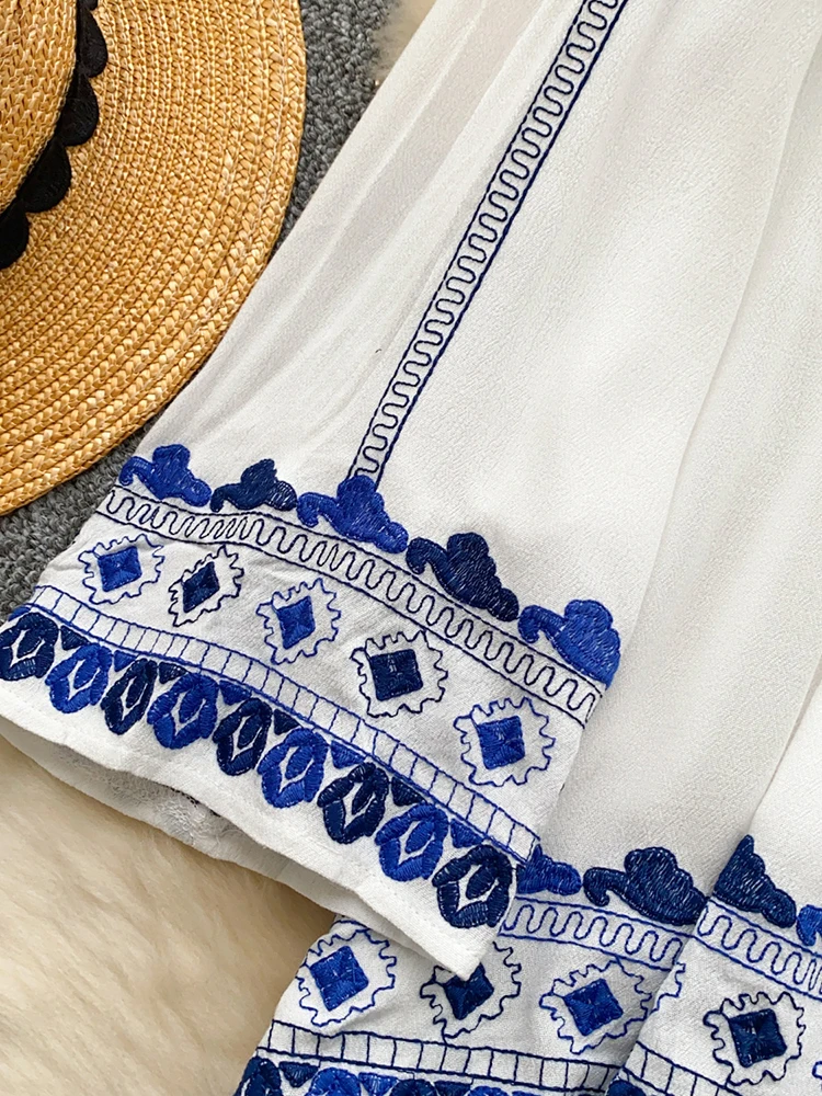 봄 가을 아트 레트로 수 놓은 블라우스 탑 여성의 새로운 레이스 업 경적 슬리브 세트 다목적 루즈 캐주얼 탑 여성 D17