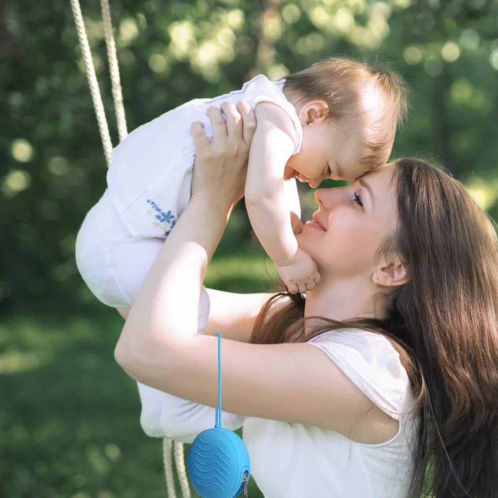 1 PCS BPA-Free Silicone Pacifier Holder, Soother Container Storage Case, Travel Pacifier Accessories