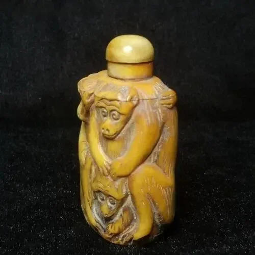 Collection Ornaments Asian China Old Hand Carved Lovely 3 Monkey Snuff Bottles Craft
