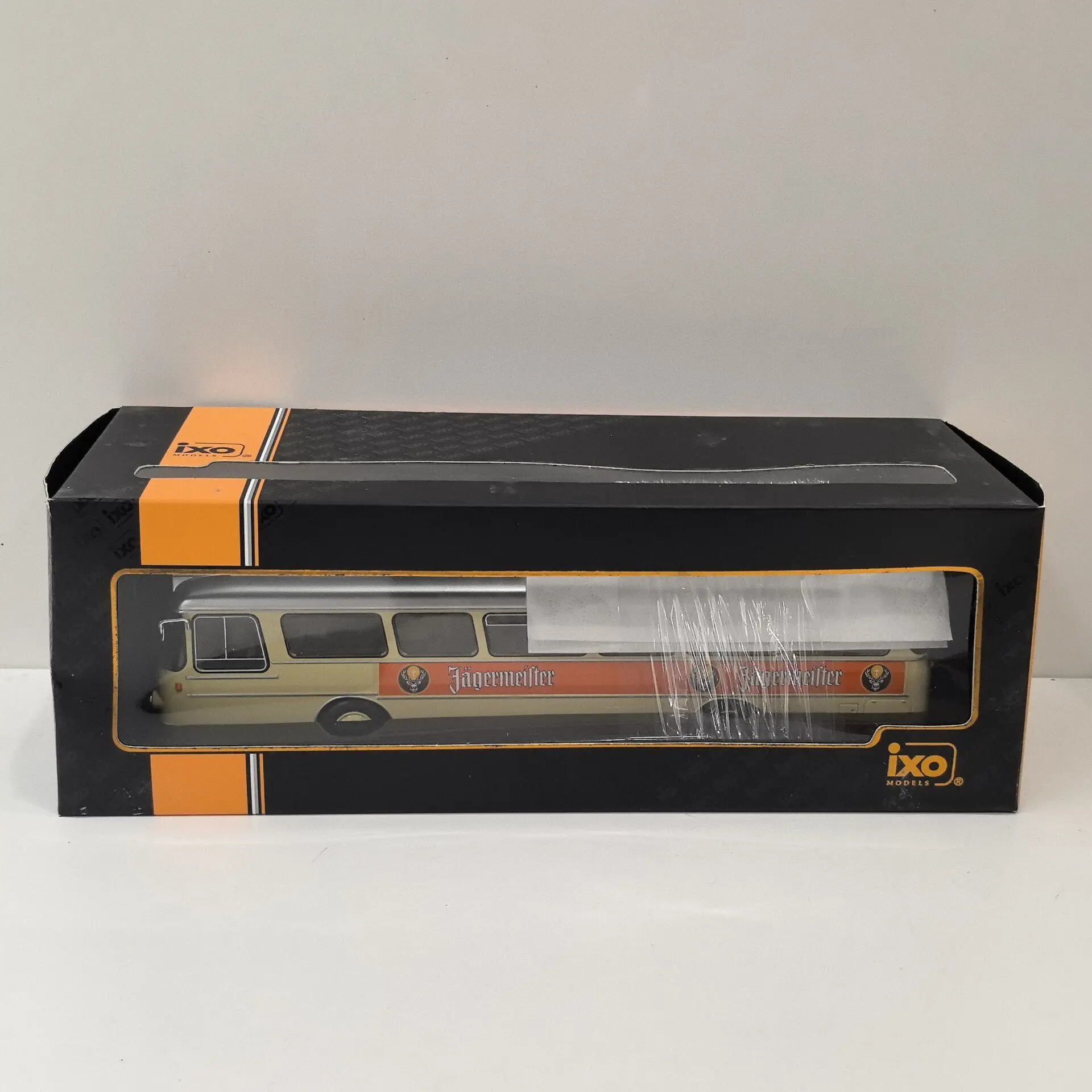 

Paint Surface Defects Diecast IXO 1/43 Scale BUSSING SENATOR 12D German Bus Body Plastic Bottom Alloy W6 Alloy Car Model