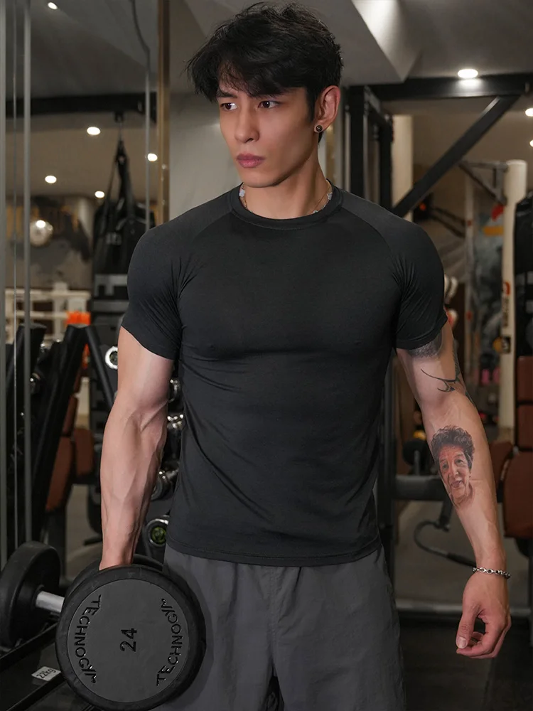

Мужская футболка Fitn Sport Elastic Qui Dry Slim для тренировок по бегу, дышащая круглая футболка Ne ort Sve oulder Insert Sve...