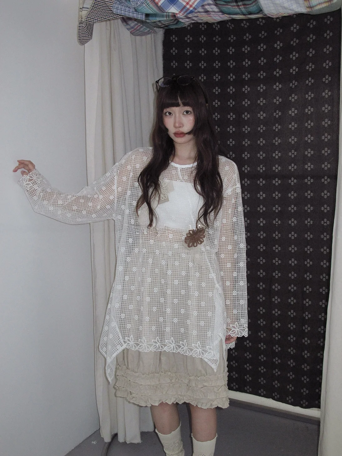 

Корейский стильный кружевной топ с длинными рукавами, асимметричным подолом и вырезами, женская модная коллекция весна, свободный крой