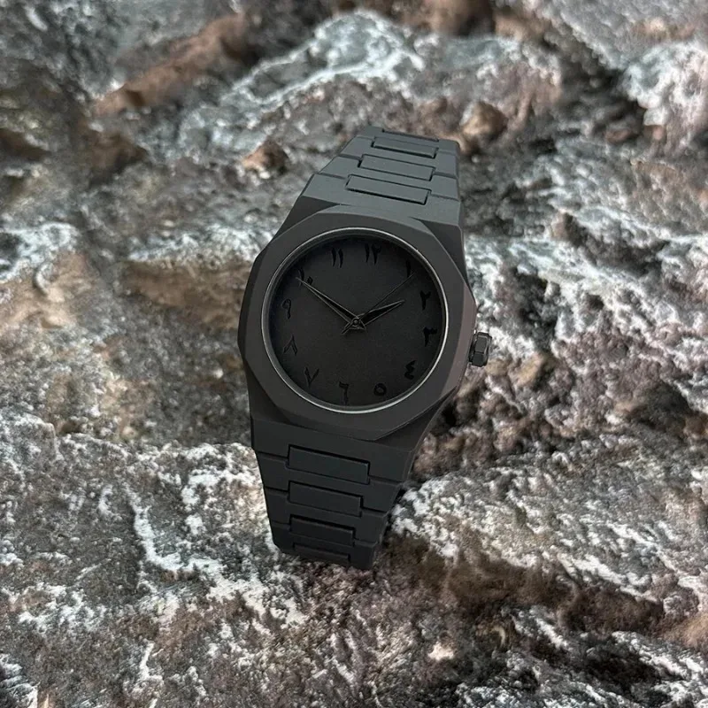 2026 جديد ساعة رجالية رائجة البيع حزام من البلاستيك الأسود الرياضة نمط 40 مللي متر حركة كوارتز موضة العربية ساعة معصم رقمية للرجال