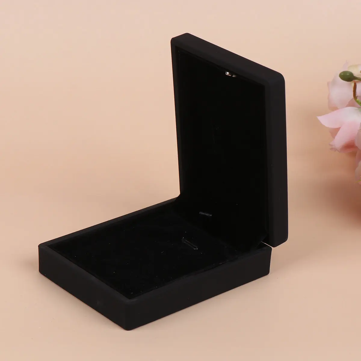 

LED Lighted Jewelry Gift Box Premium Rubber Construction Soft Interior Elegant Design Opens to Red 7x9x3.2cm