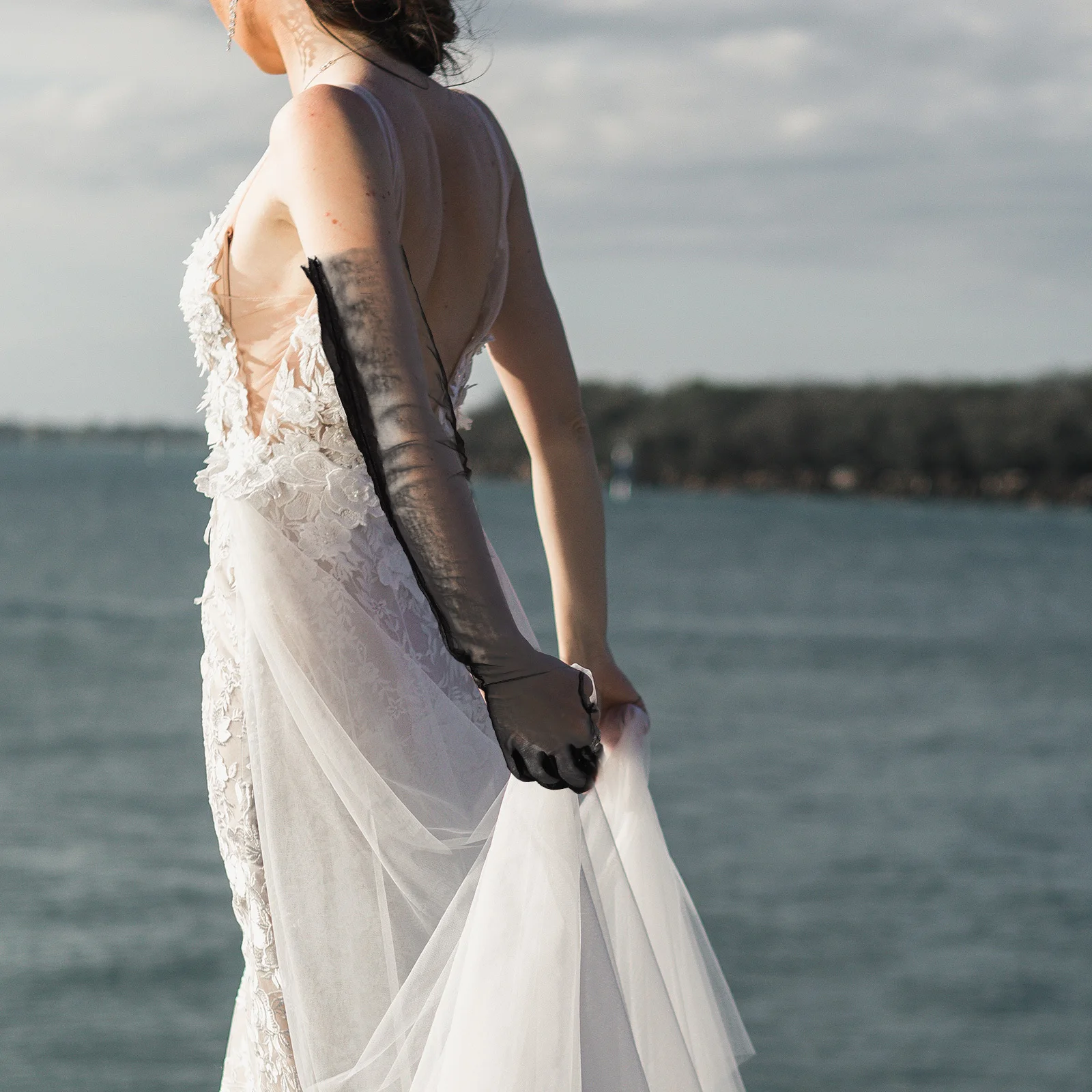 

Sheer Tulle Gloves Ultra Long Black Women Formal Bridal Wedding Opera Mesh Dress Gloves For Bride Glamorous Occasions