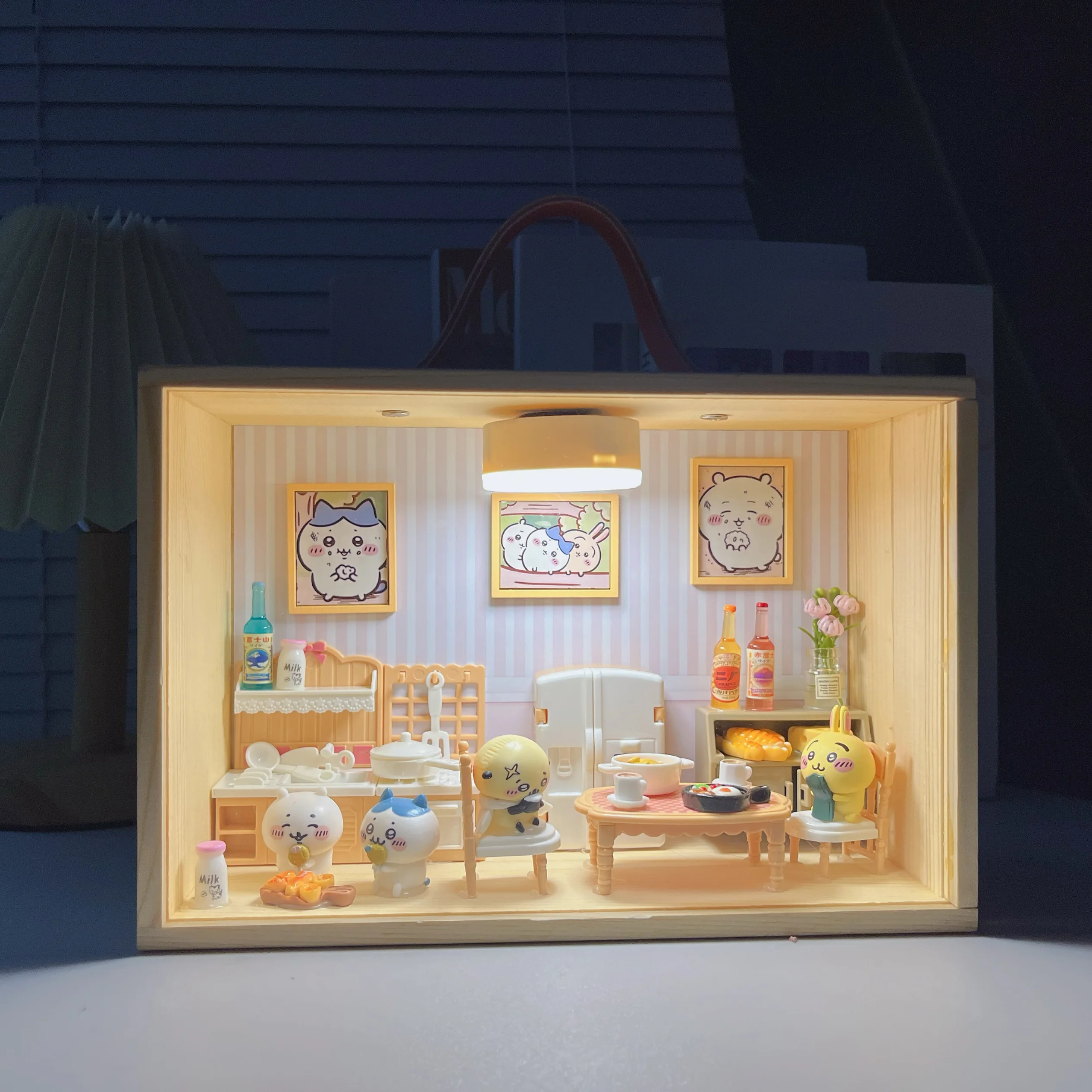 idees-cadeaux-creatives-saint-valentin-anniversaire-petite-amie-decorations-mignonnes-de-dessins-animes-blocs-de-construction-en-bois-diy-scene-universelle-jaune