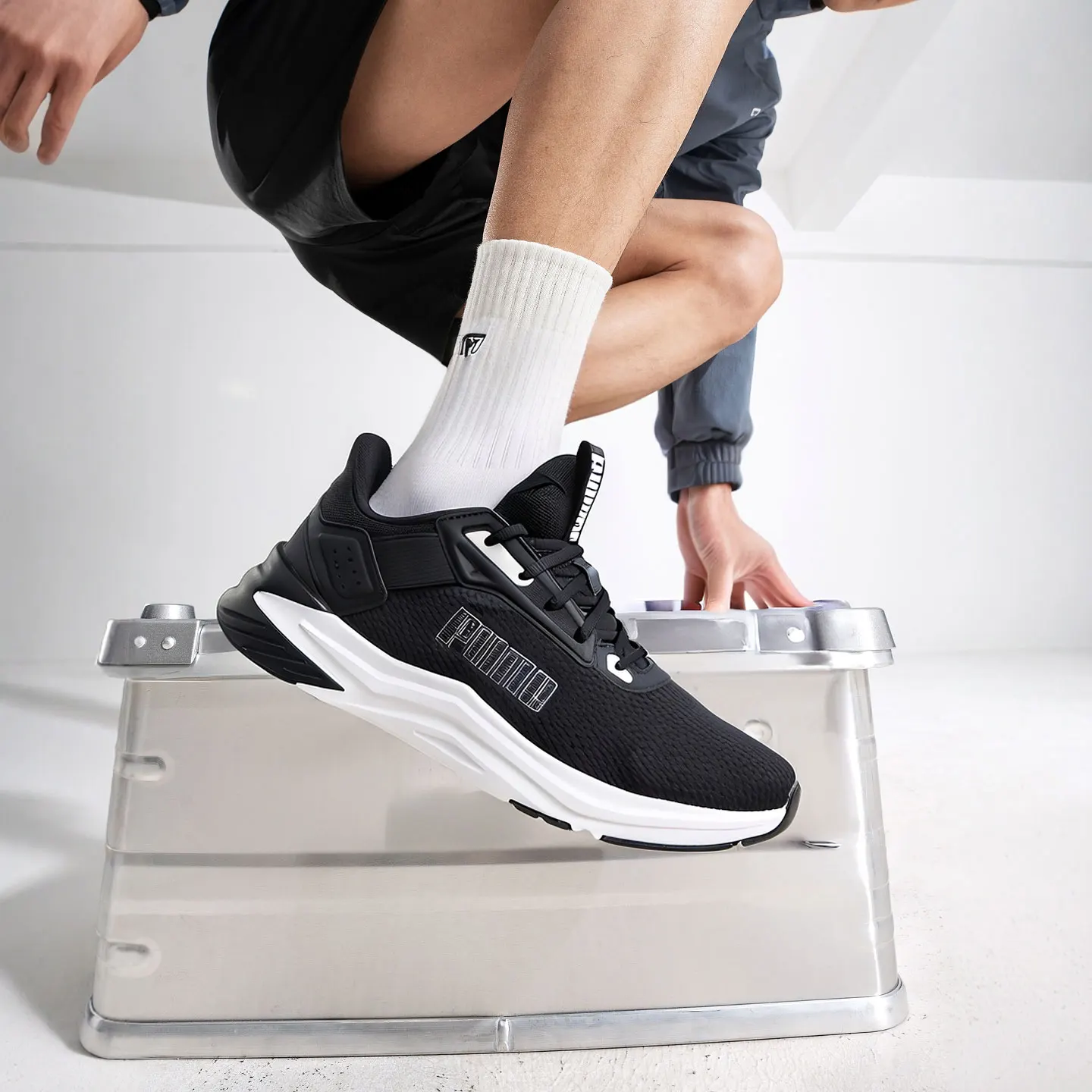 

Puma Ftr Wave Кроссовки Амортизирующая и дышащая мужская и женская обувь Обувь для фитнеса и тренировок Спортивная обувь 311095-01